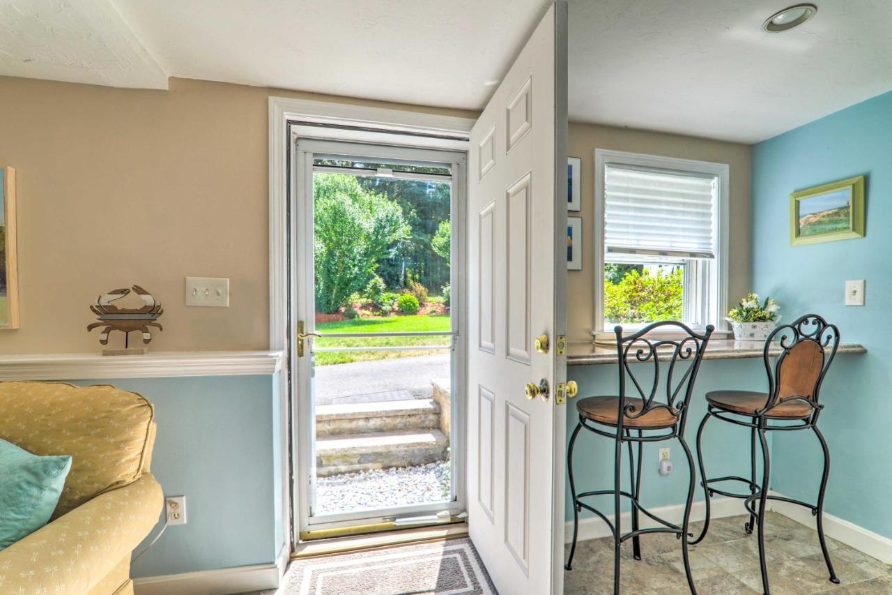 Quaint Cape Cod Apartment - 2 Mi To Monument Beach Борн Экстерьер фото