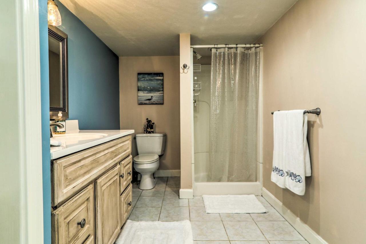 Quaint Cape Cod Apartment - 2 Mi To Monument Beach Борн Экстерьер фото